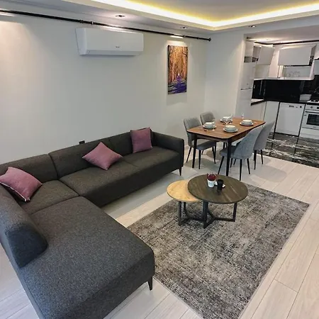 Panaroma Guelluek Apartment